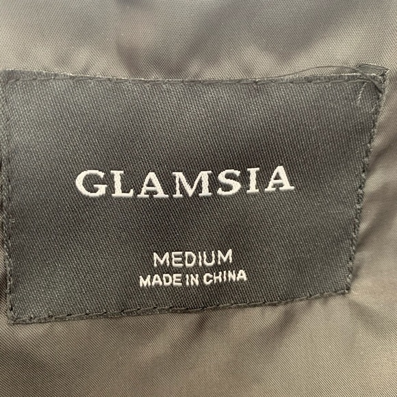 Glamsia Faux Fur Vest - Picture 7 of 8